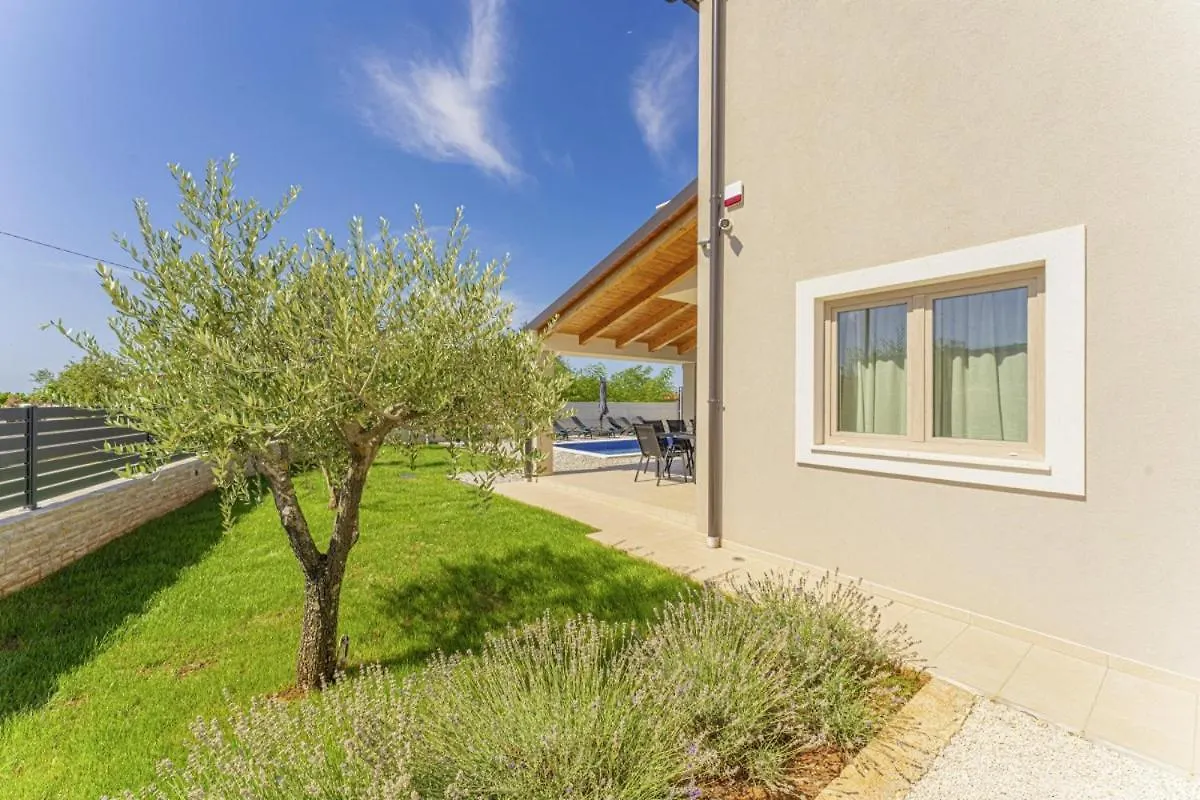 Villa Zani In Loborika - Haus Fuer 6-7 Personen 0*,  Kroatien