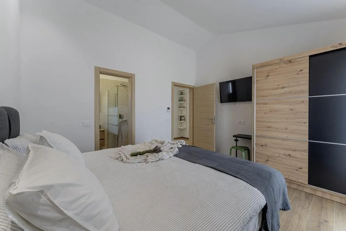 Villa Zani In Loborika - Haus Fuer 6-7 Personen