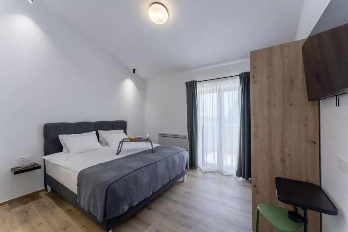 Villa Zani In Loborika - Haus Fuer 6-7 Personen 0*,